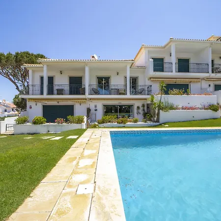 Moises البوفيرا