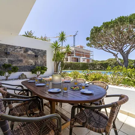 Moises بيت للعطل البوفيرا